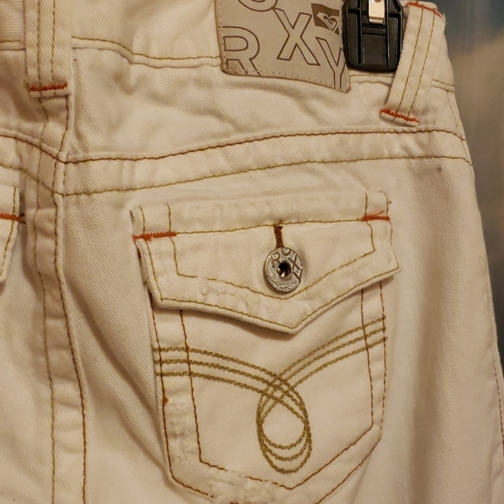 Capris - Picture 4 of 4